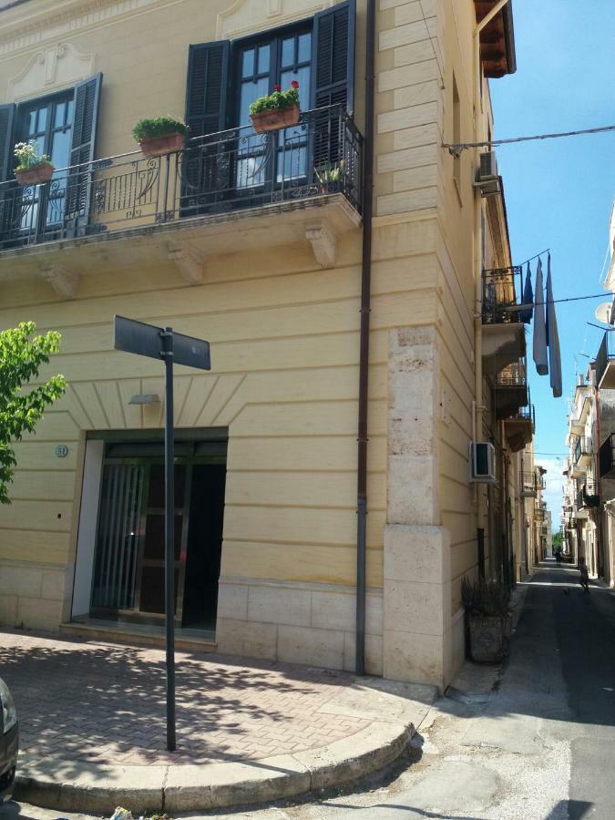Maui Apartament Alcamo Buitenkant foto