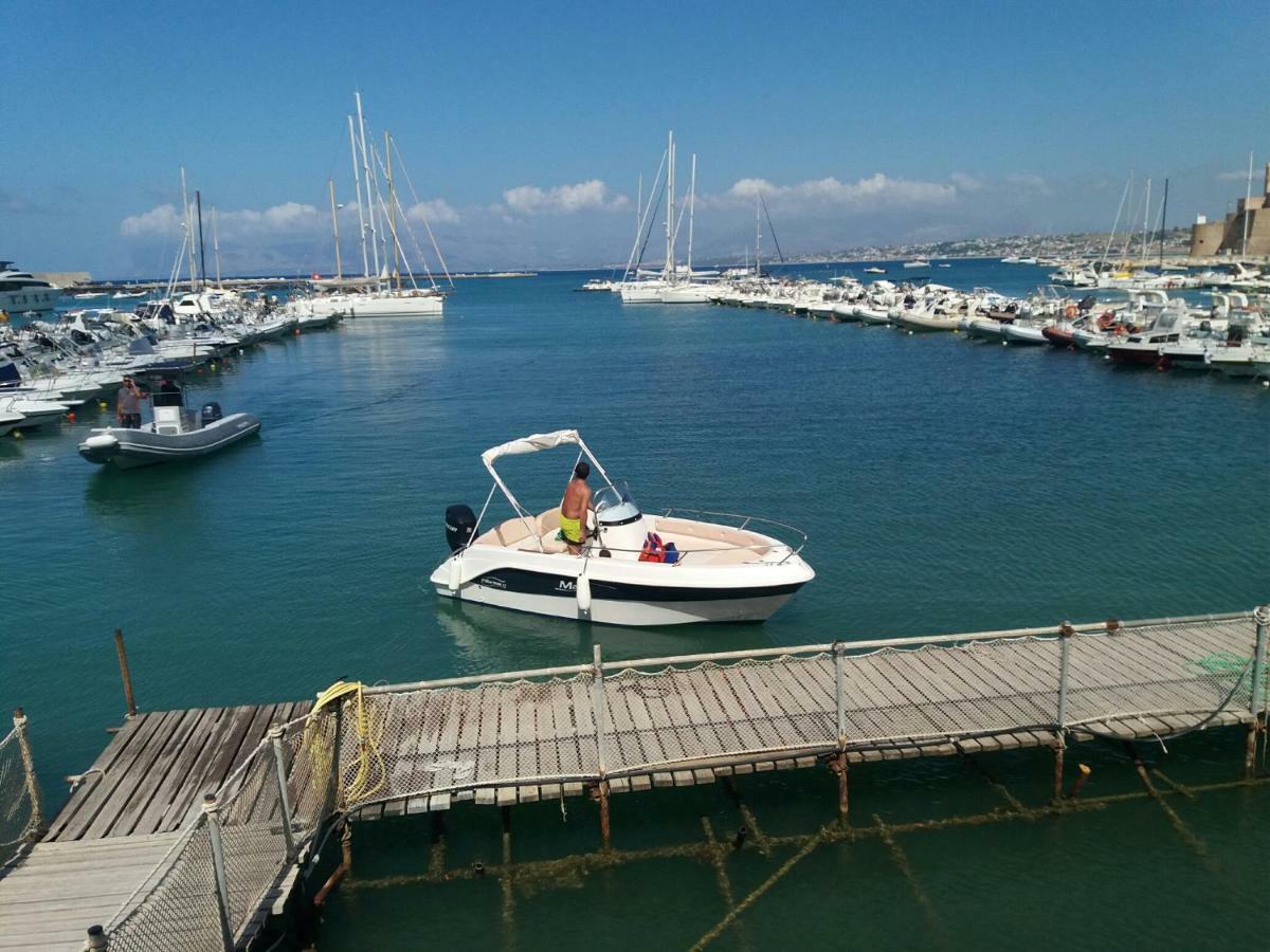 Maui Apartament Alcamo Buitenkant foto